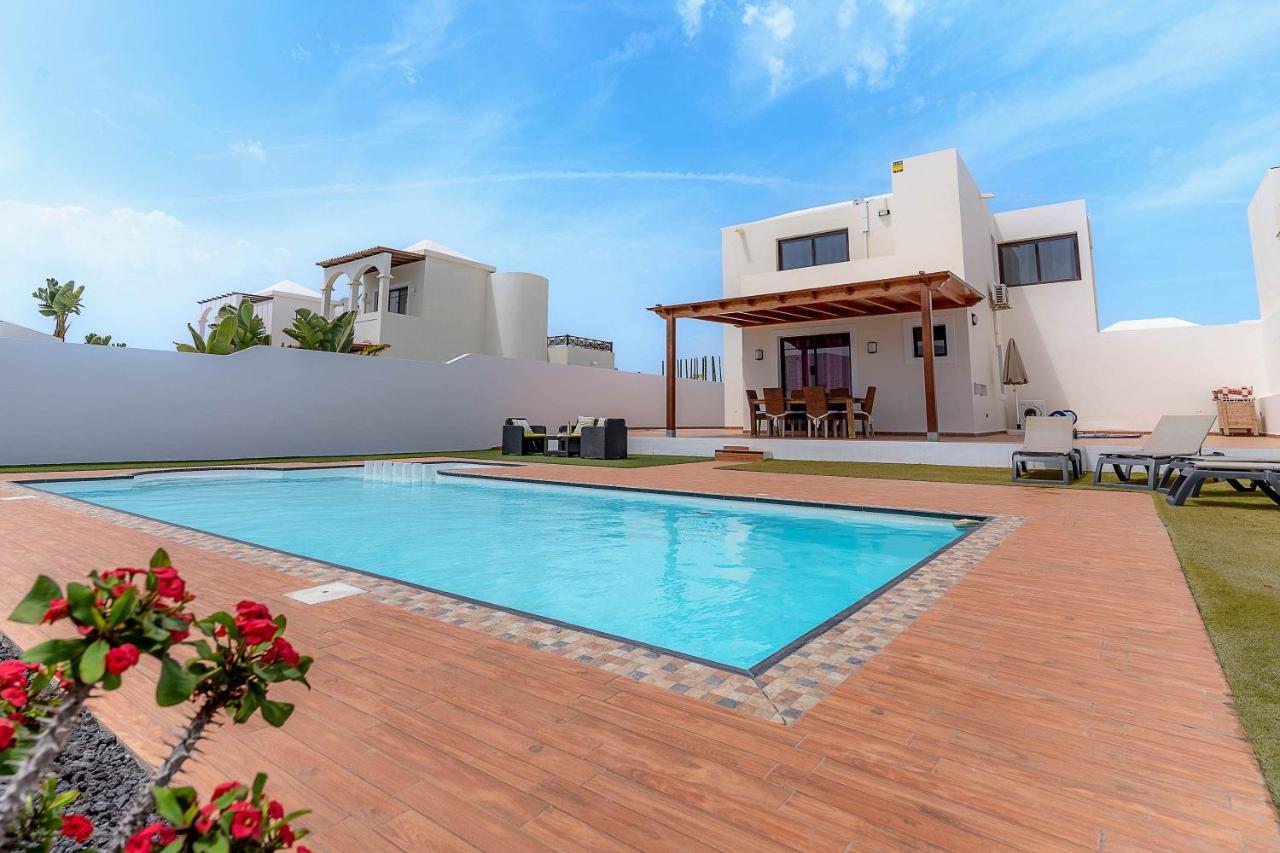 Vv Misy By Hh Villa Playa Blanca  Exterior photo