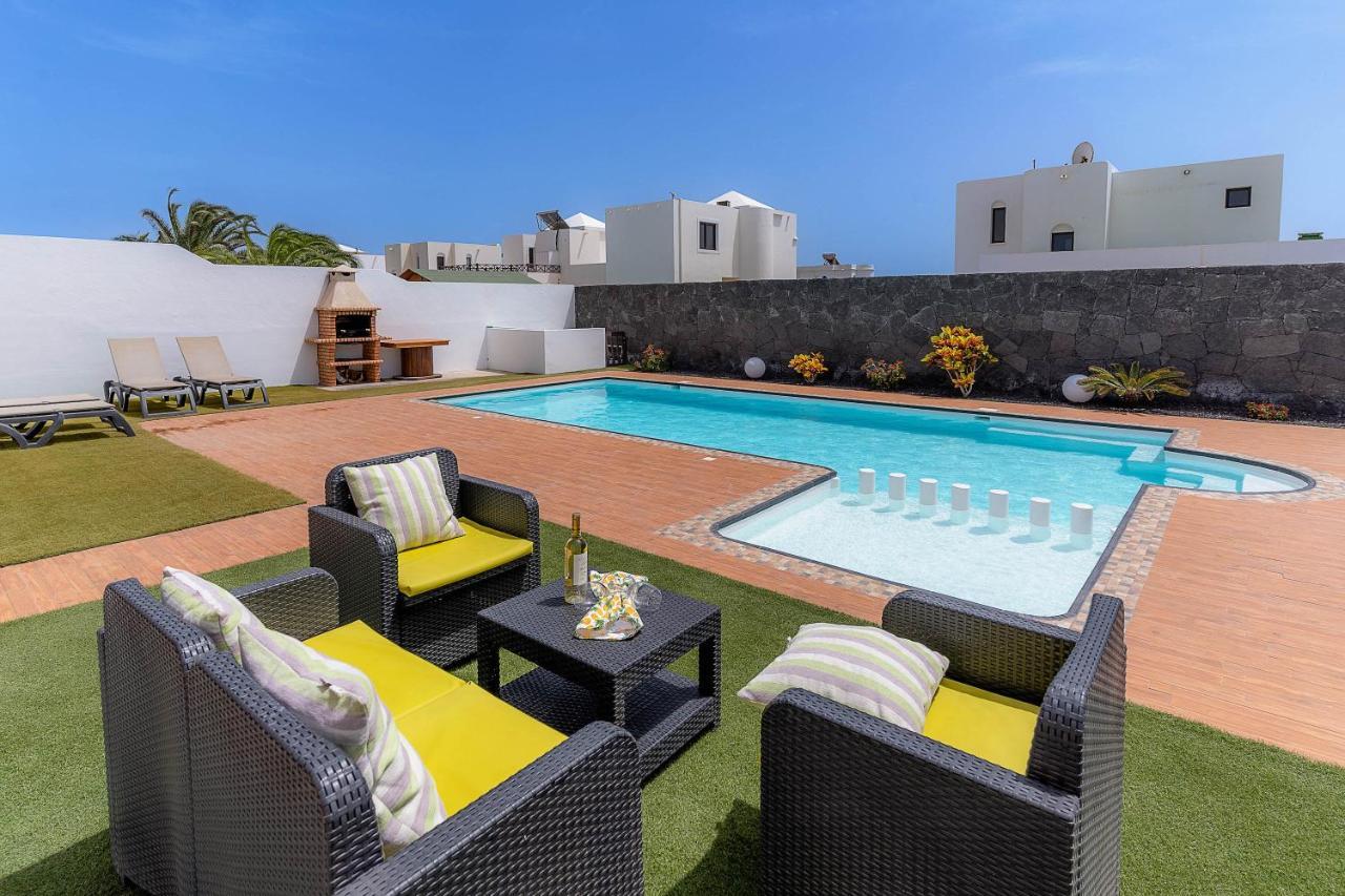 Vv Misy By Hh Villa Playa Blanca  Exterior photo